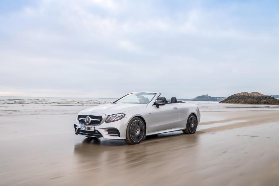  Mercedes-AMG E53 4Matic+ Cabriolet (A238) 2018 года  (UK) (фото 19 из 40)